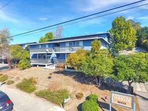 Foothill Terrace in San Leandro, CA - Building Photo - Primary Photo