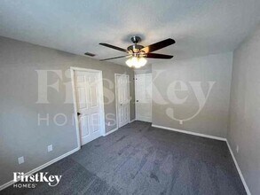 2813 Parlay Ln in North Port, FL - Foto de edificio - Building Photo