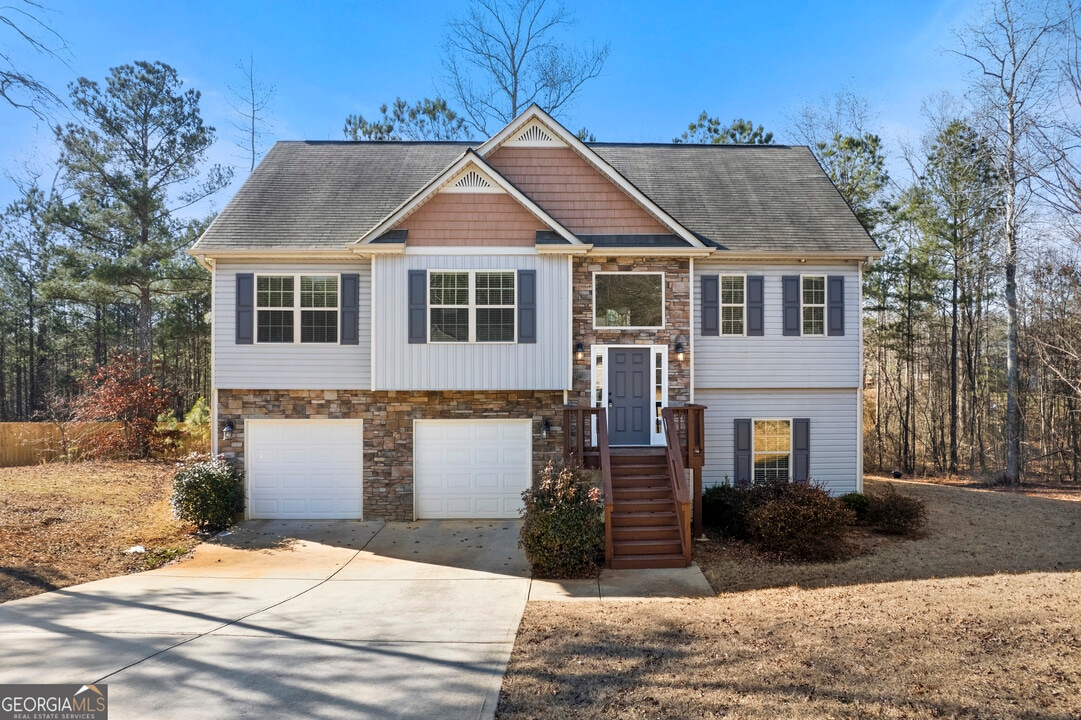 147 Jackson Farms Dr in Rockmart, GA - Building Photo