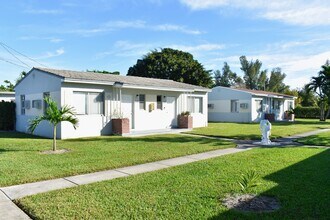 636 Eldron Dr in Miami Springs, FL - Building Photo - Building Photo