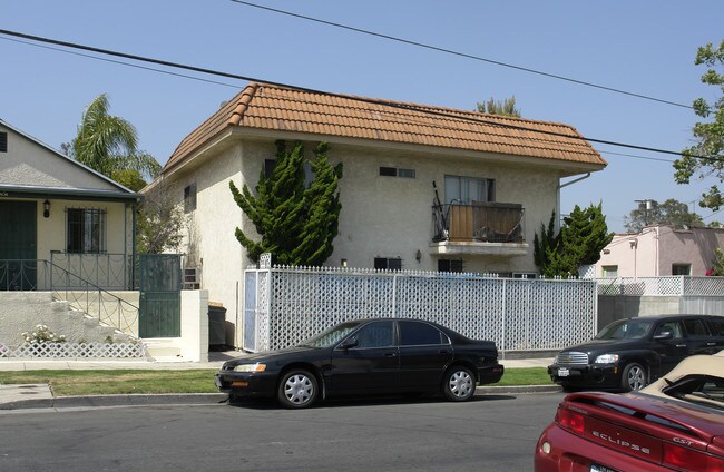 5145 Clinton St in Los Angeles, CA - Building Photo - Building Photo