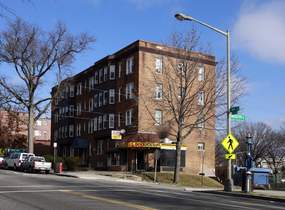 Prince Alberts in Washington, DC - Building Photo