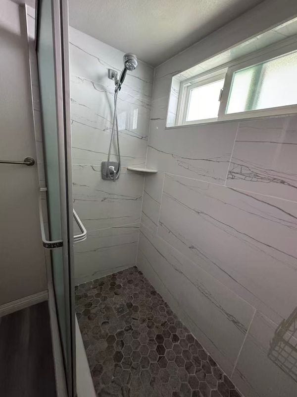 20433 Pacific Dr in Walnut, CA - Foto de edificio - Building Photo