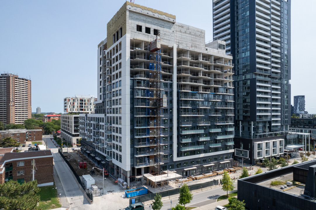 Regent Park Block 16 North in Toronto, ON - Building Photo