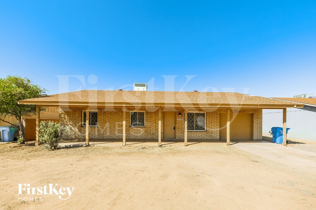 3526 W Sierra St in Phoenix, AZ - Foto de edificio