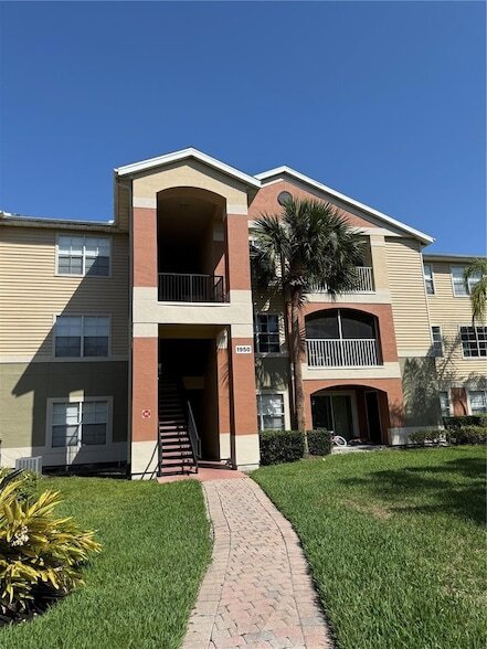 1950 Summer Club Dr, Unit 202 in Oviedo, FL - Building Photo - Building Photo