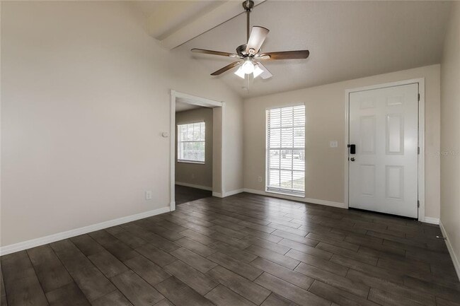 1205 Windy Hill Dr in Brandon, FL - Building Photo - Building Photo