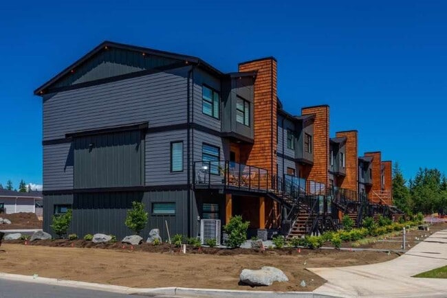 property at 1-3016 S Alder St