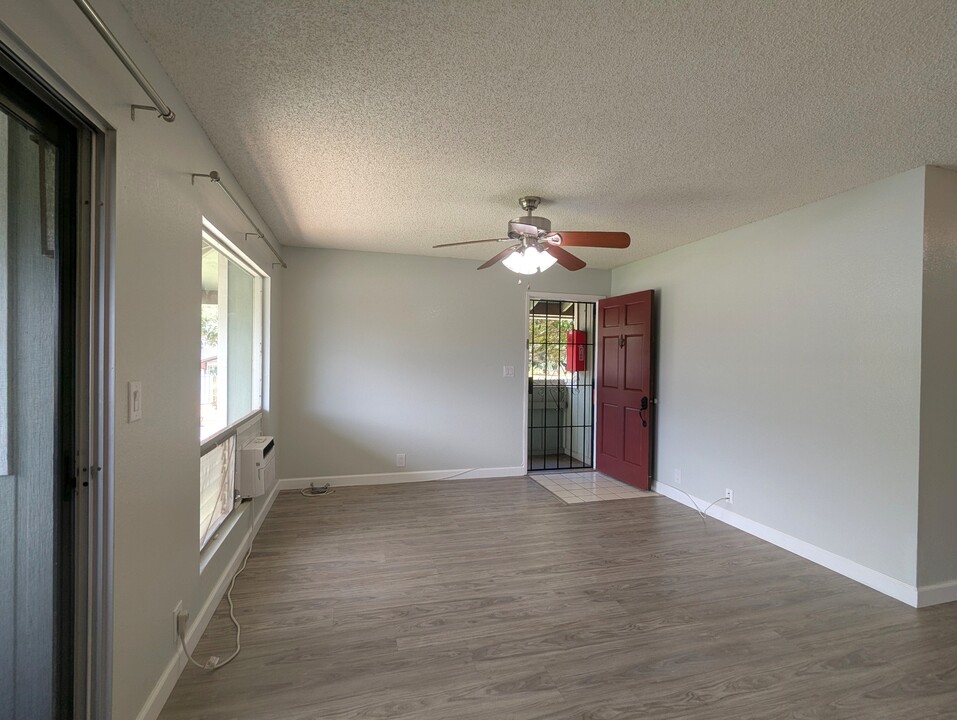 94-1088-1088 Paawalu St in Waipahu, HI - Building Photo