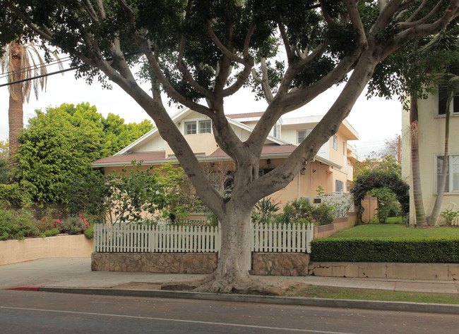 2725 4th St in Santa Monica, CA - Building Photo - Building Photo