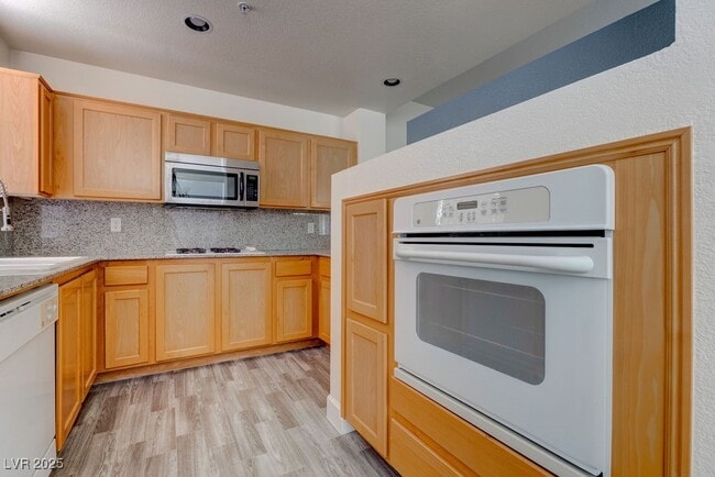 property at 59 E Agate Ave