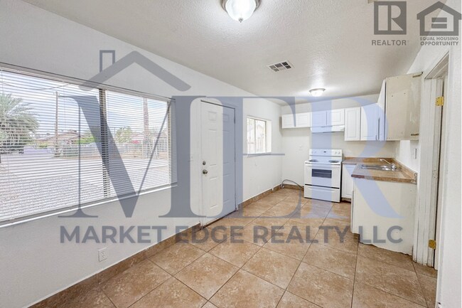 property at 1834 E Yale St