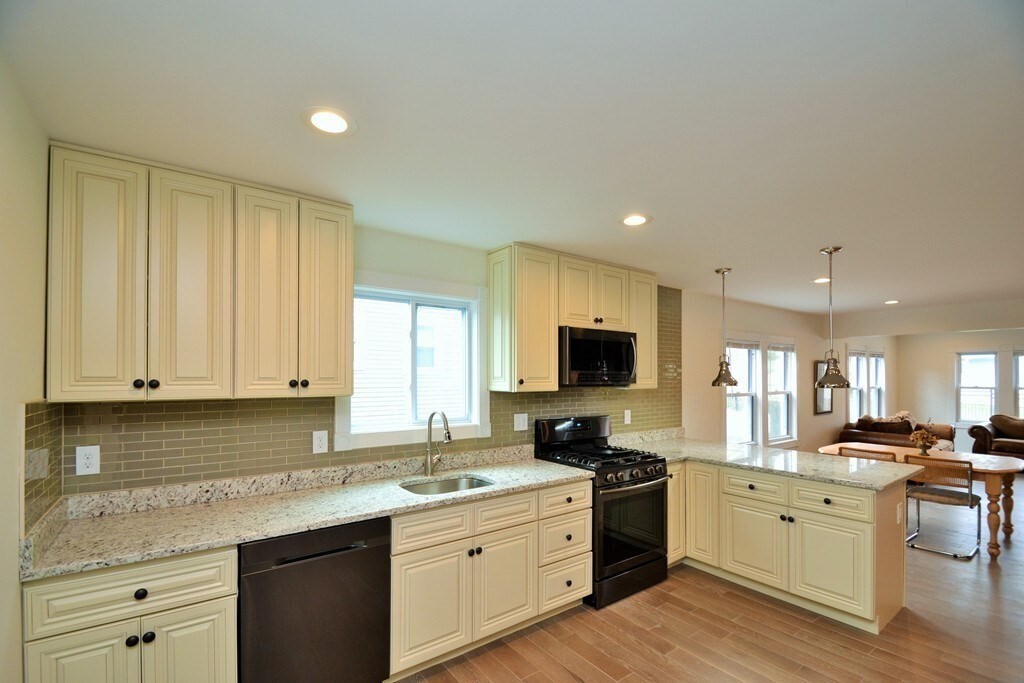 98 Berkshire St in Cambridge, MA - Building Photo