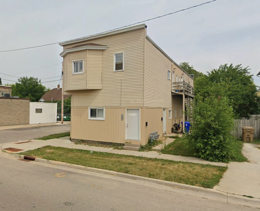 2020 54th St in Kenosha, WI - Building Photo