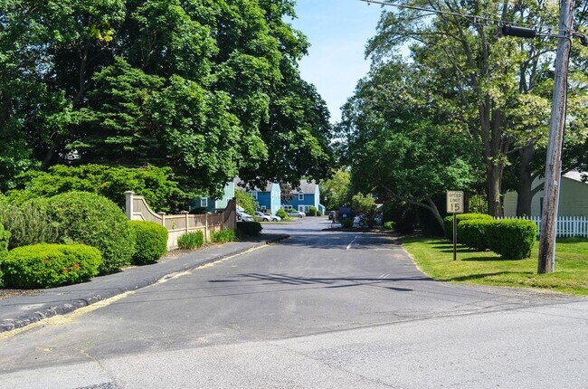 16 Mussey St in South Portland, ME - Building Photo - Building Photo