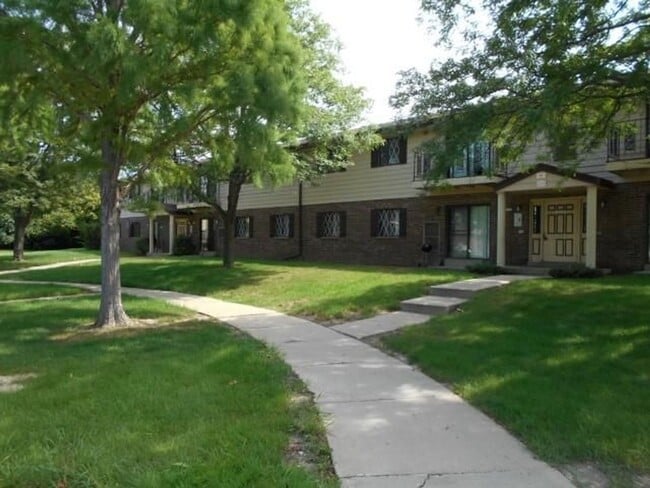 property at 7710 W Dean Rd