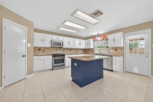 19419 Arbor Pines Ln in Humble, TX - Building Photo