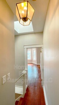 522 E 38th St photo'