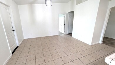 449 S Greenwood St in Porterville, CA - Building Photo - Building Photo