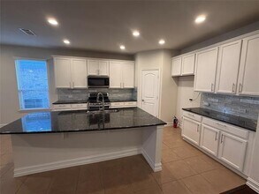 2341 Leeward Pl in Little Elm, TX - Building Photo - Building Photo