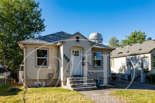property at 320 SE 4th St