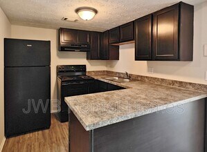 7201 Arlington Expy in Jacksonville, FL - Building Photo - Building Photo