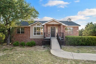 5102 Sundown St in Lago Vista, TX - Building Photo - Building Photo