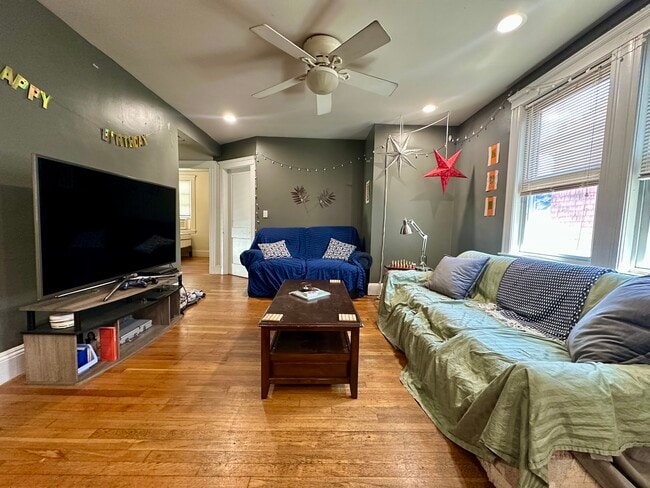 7 Wadsworth St, Unit 1 in Boston, MA - Building Photo - Building Photo