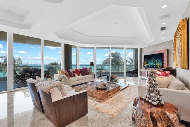 16051 Collins Ave in Sunny Isles Beach, FL - Building Photo - Building Photo