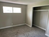 7825 Glass St photo'