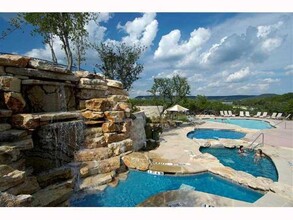 6608 Lantern View Dr in Jonestown, TX - Building Photo - Building Photo