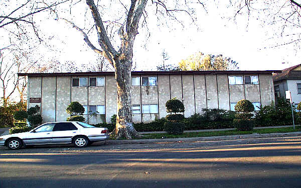 416 V St in Sacramento, CA - Building Photo - Building Photo