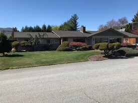 2004 Kelso Ave in Wenatchee, WA - Building Photo