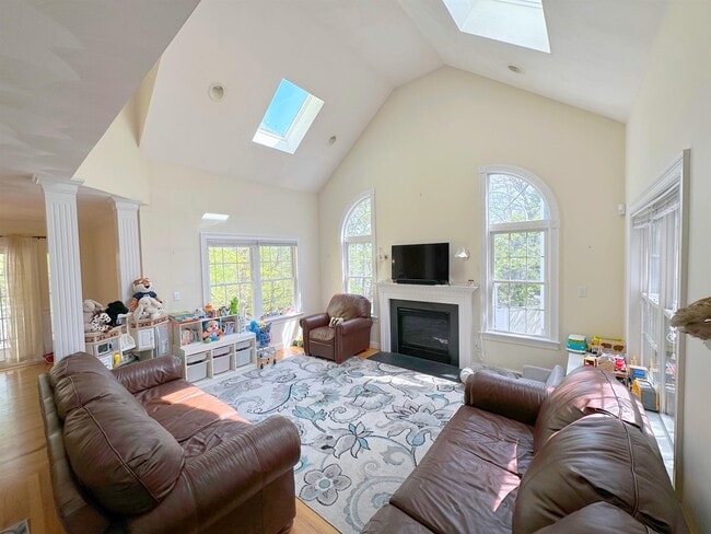 property at 8 Farmer Cir