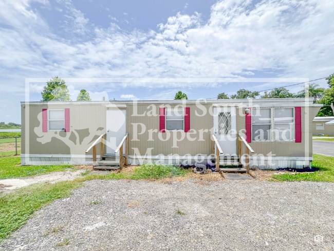 425 Longfellow Blvd in Lakeland, FL - Foto de edificio - Building Photo