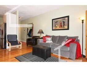 321 Summit Ave in Boston, MA - Building Photo - Building Photo