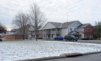 3733 Indian Run Dr in Canfield, OH - Building Photo