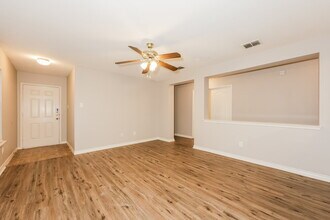 1172 Tomahawk Dr in Dallas, TX - Building Photo - Building Photo