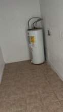 4929 N Pine Hills Rd, Unit 2 bedroom in Pine Hills, FL - Building Photo - Building Photo