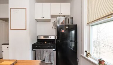 196 Hampshire St in Cambridge, MA - Foto de edificio - Building Photo