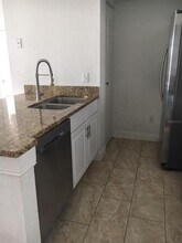 2218 Grand Cayman Ct in Kissimmee, FL - Building Photo - Building Photo