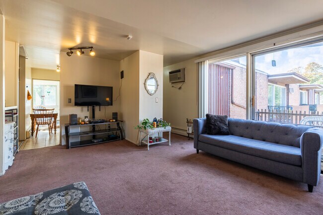 813 S Main St in Ann Arbor, MI - Building Photo - Building Photo