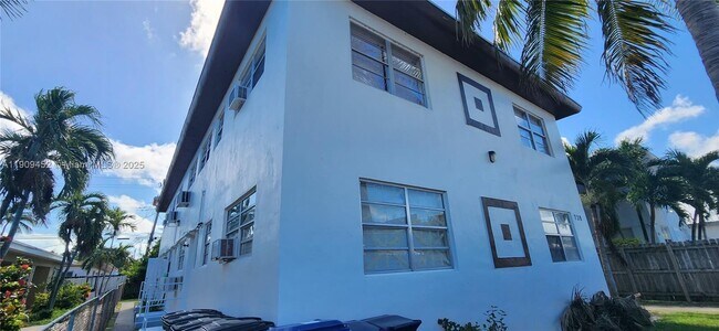 730 83rd St in Miami Beach, FL - Building Photo - Building Photo