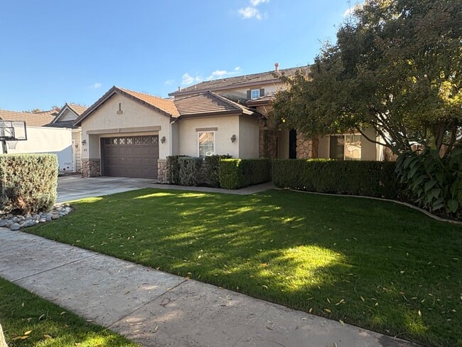 property at 143 W Reese Ave