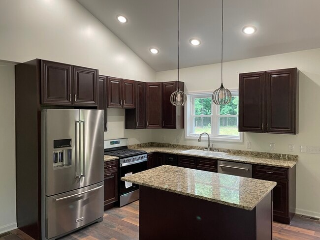 120 Long Beach Blvd in Clarksville, VA - Building Photo - Building Photo