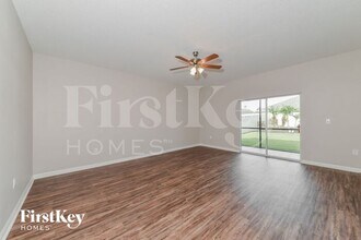 16609 Magnolia Reserve Pl in Wimauma, FL - Building Photo - Building Photo