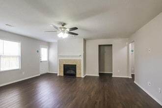 7223 Fox Scene Dr in Humble, TX - Building Photo - Building Photo
