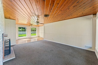 4501 E Kuhn Rd in Richmond, IL - Building Photo - Building Photo