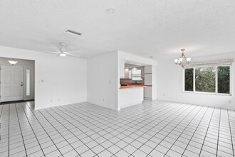 3060 John Anderson Dr in Ormond Beach, FL - Building Photo - Building Photo