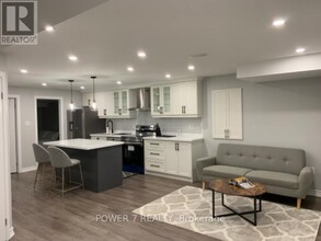 23 Donald Buttress Boulevard East in Markham, ON - Building Photo - Building Photo